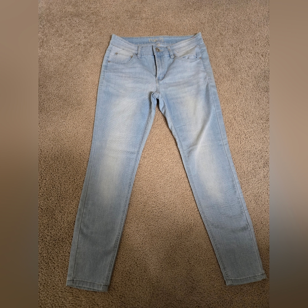 Light Wash Jeggings